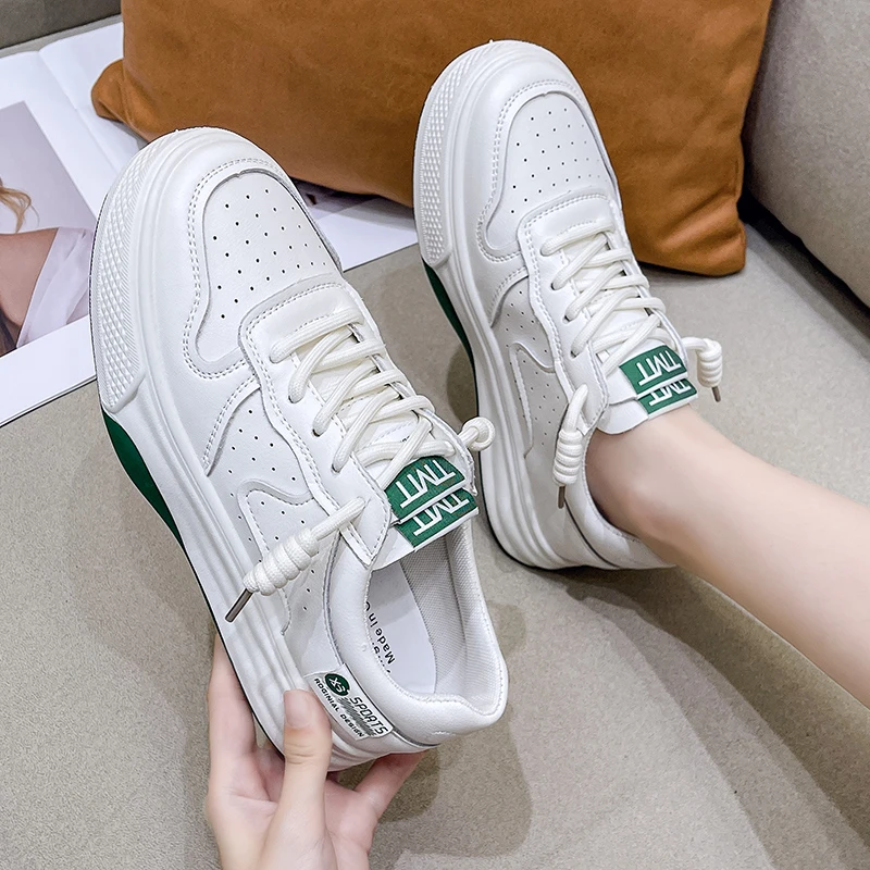 

2022 PU Leather Vulcanized Shoes Pu Leather Sneakers Women Breathable Platform Shoes White Lace Up Casual Sports Flat Shoes Wild