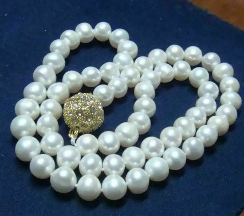 

Long 20 Inch 8-9mm Natural White Pearl Akoya Cultured pearl necklace m01