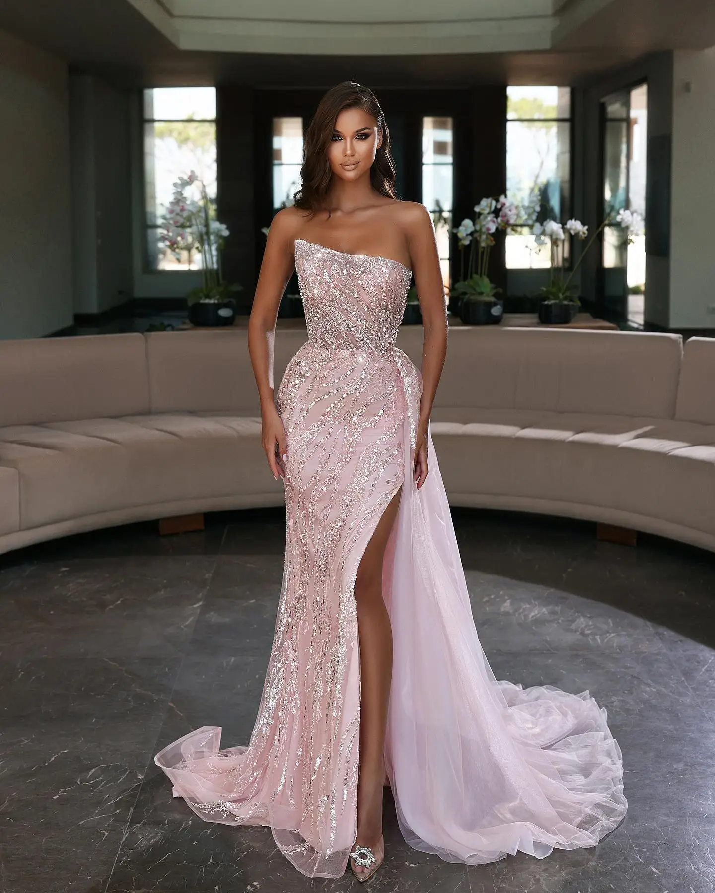 

Light Pink Mermaid Prom Dresses Side Slit Strapless Sleeveless Sequined Appliques Evening Party Gowns Custom Robes De Soirée