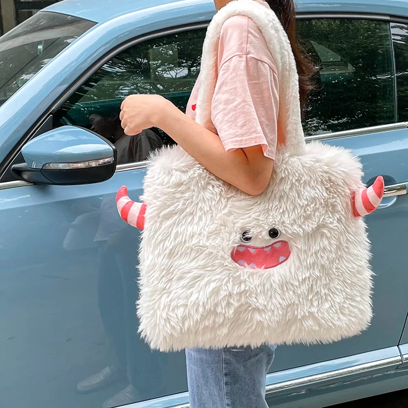 

Симпатичная плюшевая косметичка, органайзер для карандашей для студентов, вместительная зимняя книжная мелочи, канцелярская сумка через п...