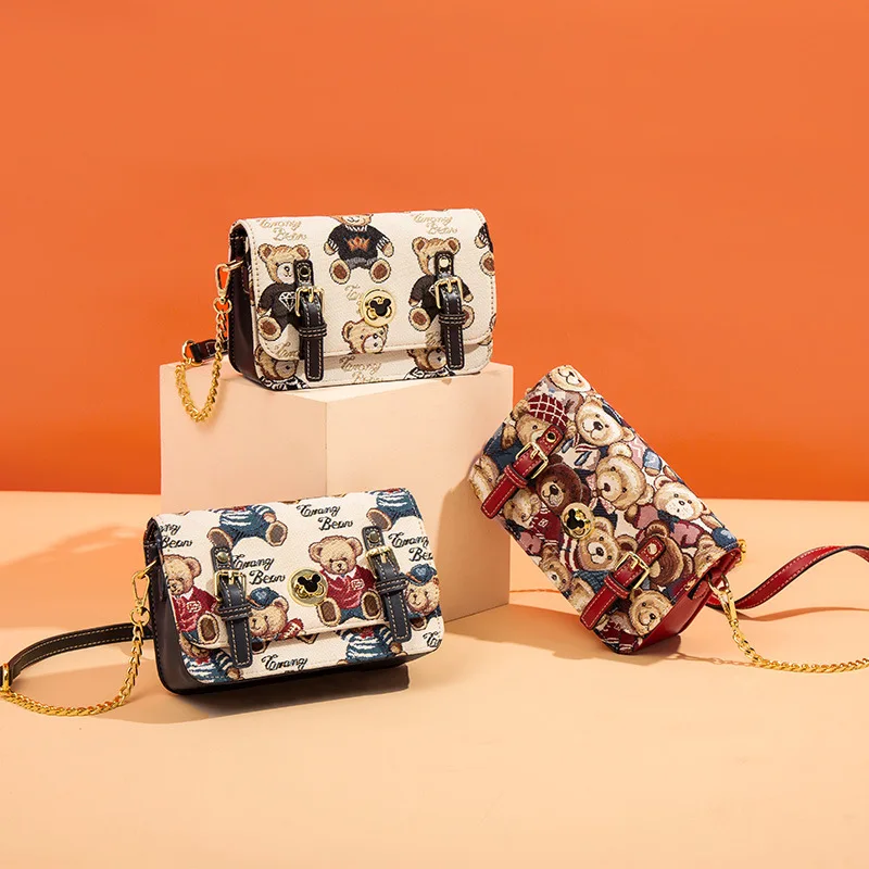 

Bags For Women Crossbody Bear Messenger Bag New Fashion Chain Shoulder Bag Canvas Jacquard Small Ssquare Bag Female Designer
