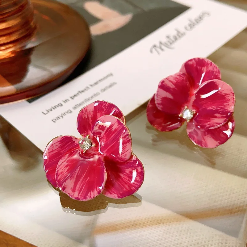 

Pink Flowers Drops Glaze Earrings Japanese and South Korean Style Elegant Fashion Stud Earrings Ms Travel Wedding Accessories
