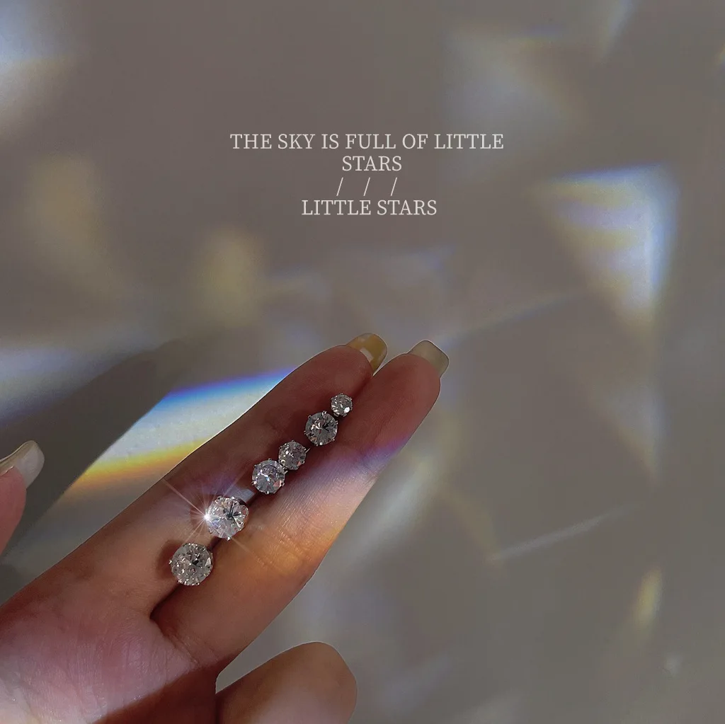 

Super Flash One Diamond Zircon S925 Silver Ear Bone Stud Simple Small Earrings Women