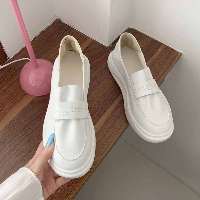 

Женская мягкая обувь без застежки, универсальная женская обувь на платформе, Осенняя обувь для медсестры, криперы без шнуровки, новое летне...