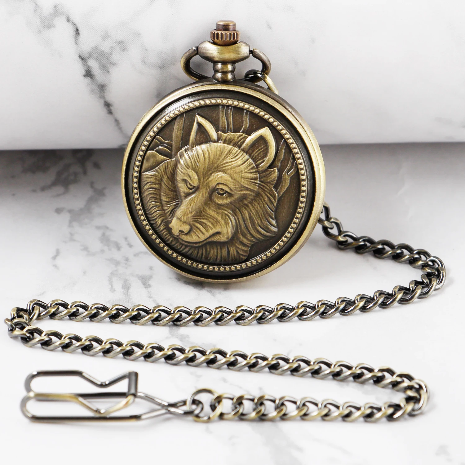 Рисунок 5 - Изысканные карманные часы Wolfhead с резьбой