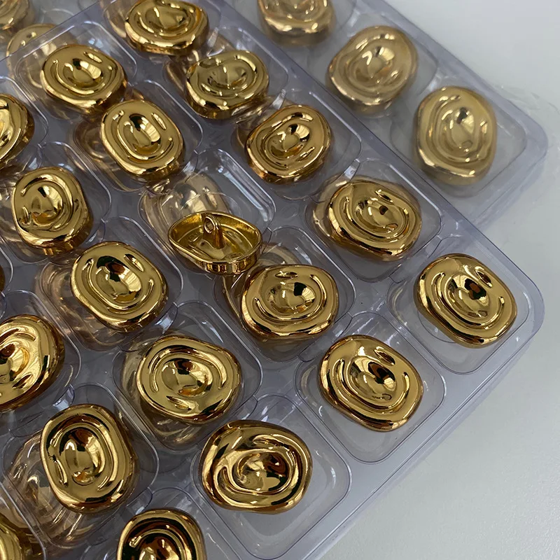 

Clothing Project Metal Buttons Golden Diy Crafts Supply Vintage Garment Sewing Embellishment Apparel Needlework Accessories 6pcs