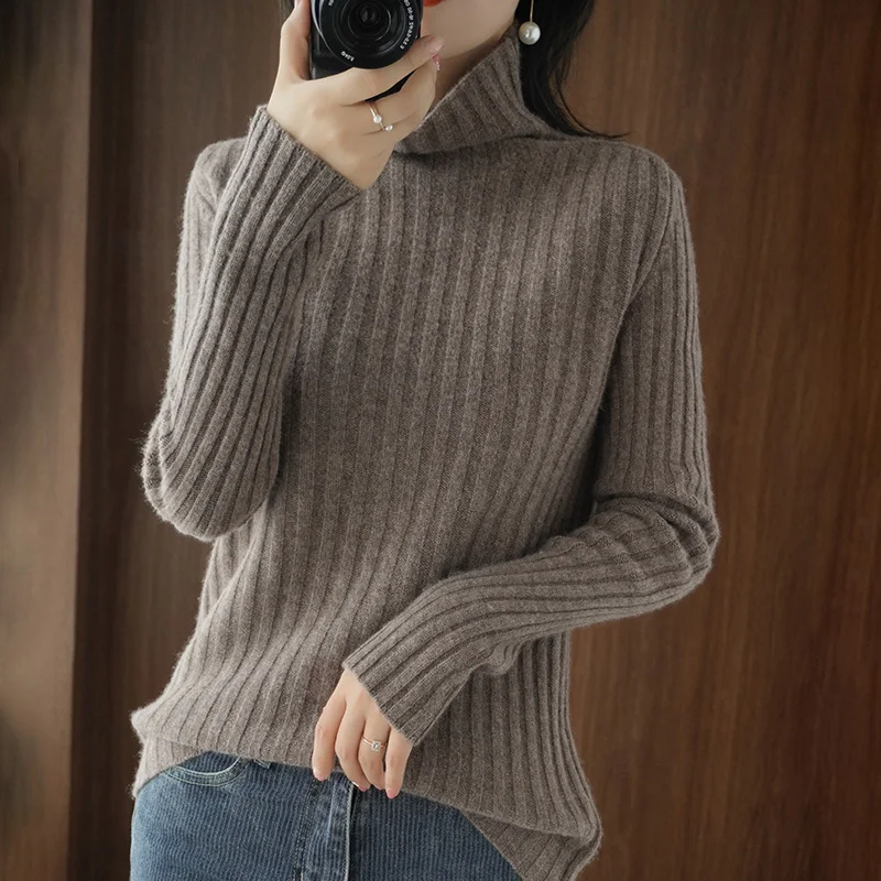 Женский трикотажный свитер однотонный пуловер с воротником-стойкой на осень и