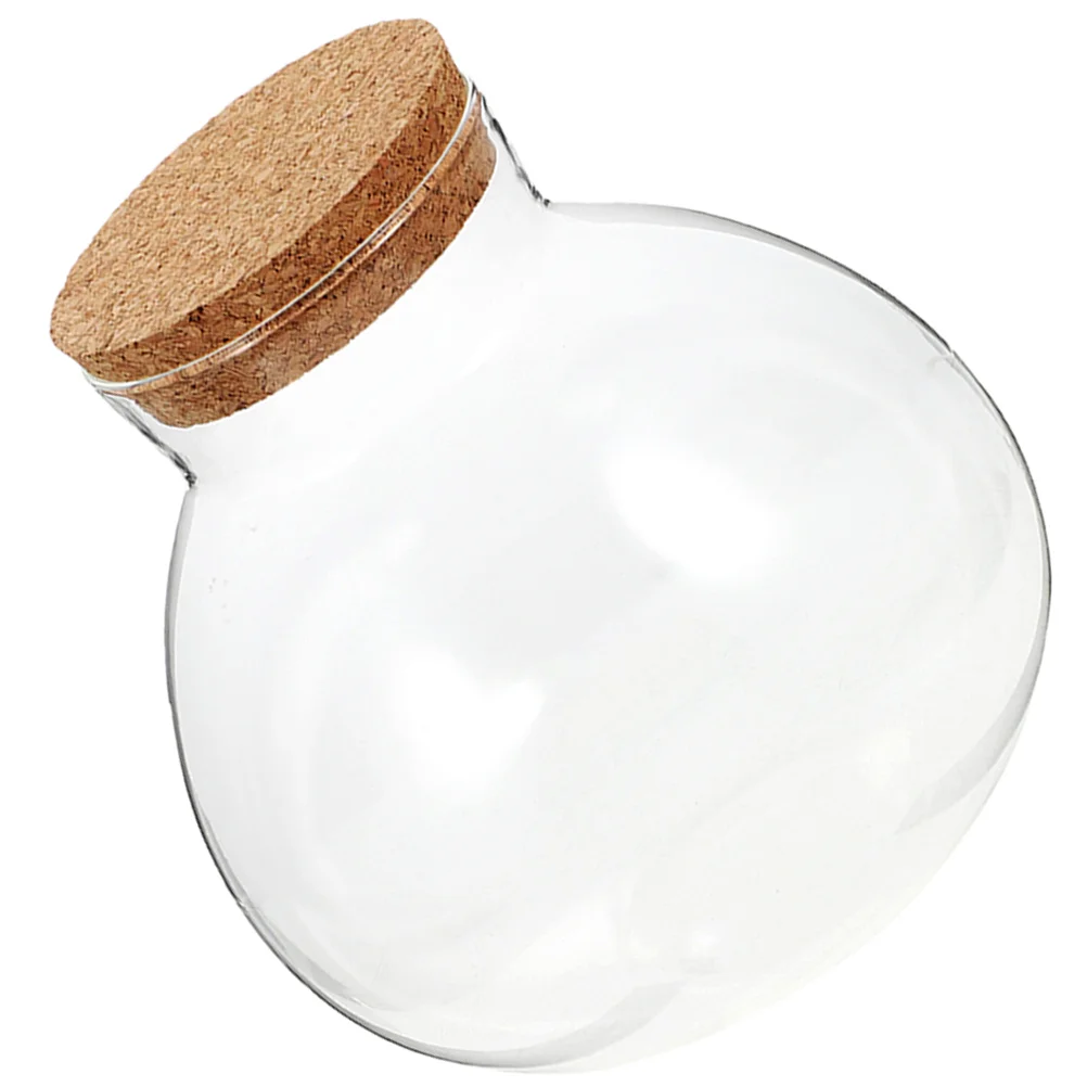 Пустые бутылки для ландшафтных растений