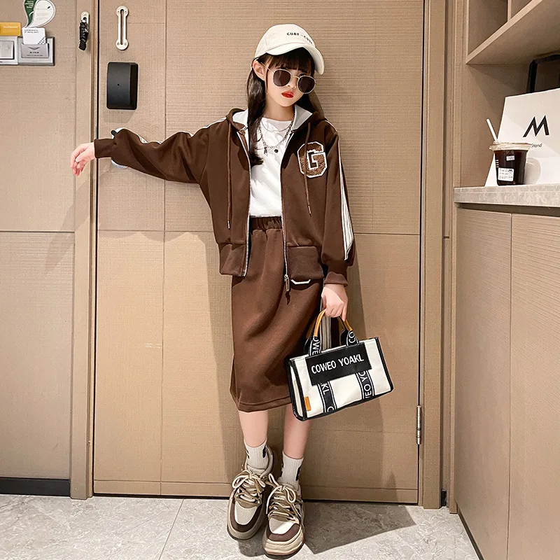 

Модный весенне-осенний костюм для девочек, куртка с буквенным принтом и юбка, детская одежда из 2 предметов для подростков, повседневные топы, спортивная одежда, наряды 4-14 лет