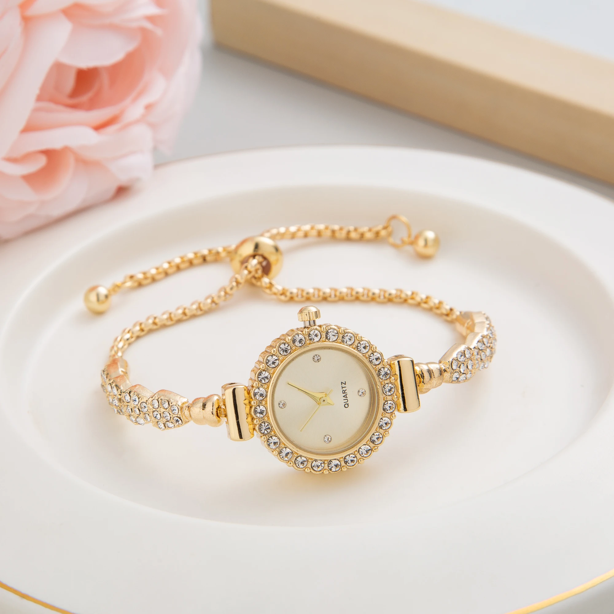 2023 New Luxury Bracelet Women Watches Bracelets Diamond Watch  Fashion Quartz Womans Wristwatches for Free Shiping reloj cuarzo