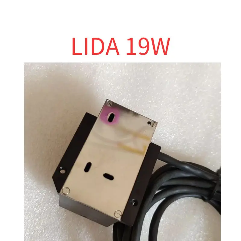 Бывшая в употреблении линейка LIDA 19 Вт с измерительной головкой Быстрая доставка