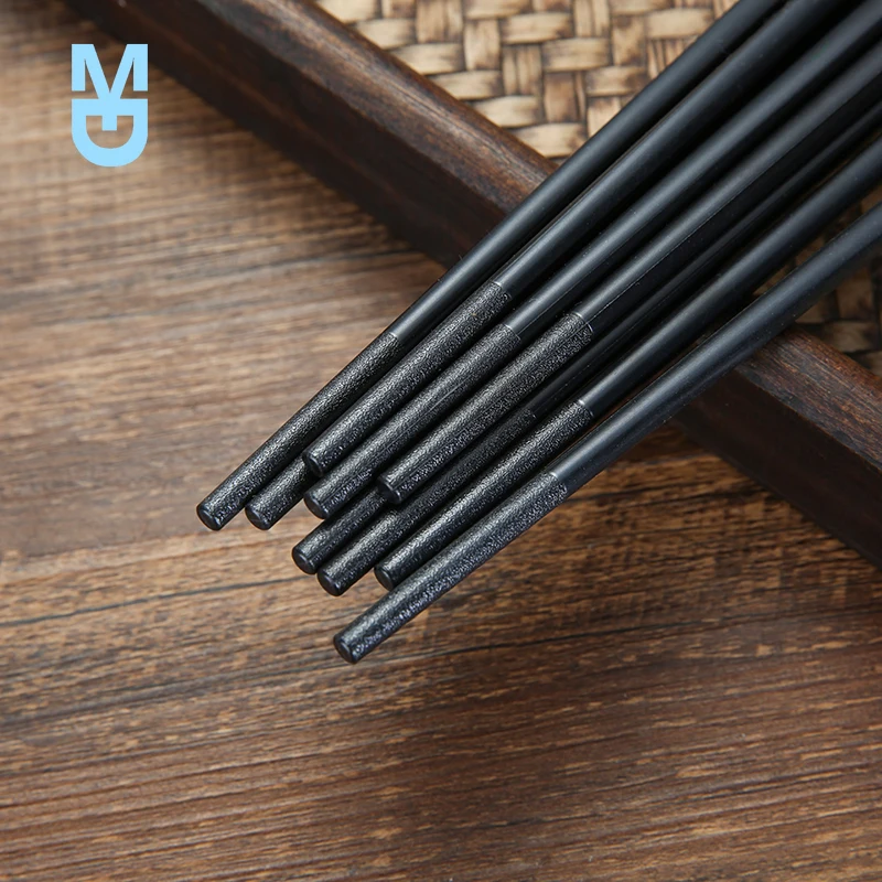 

New 1Pair Japanese chopsticks Black Sushi Fast Food Noodles chop sticks Korean Tableware Kitchen Bar Supplies Chinese Cutlery
