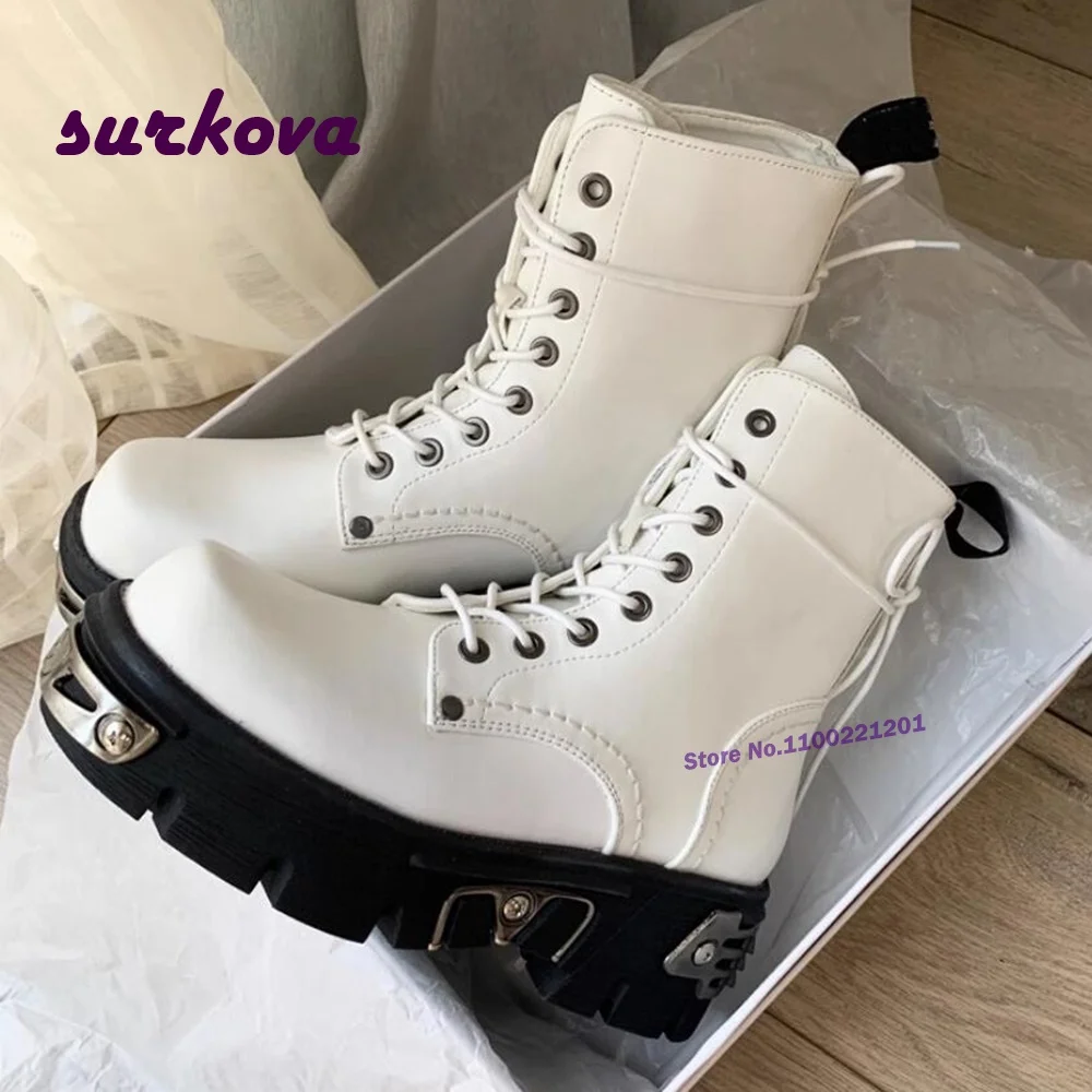 

Белые мотоциклетные ботинки женские универсальные в британском стиле плюшевые ботильоны на толстой подошве с перекрестной шнуровкой класса люкс