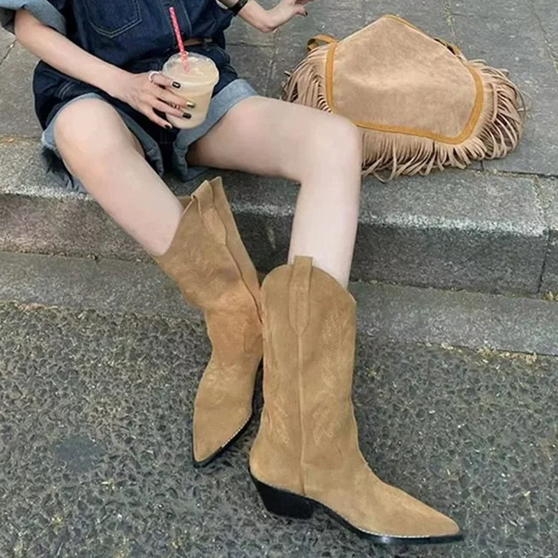 

Женские сапоги в западном стиле, осенние сапоги до колена с острым носком, на среднем каблуке, модные кожаные привлекательные высокие женск...