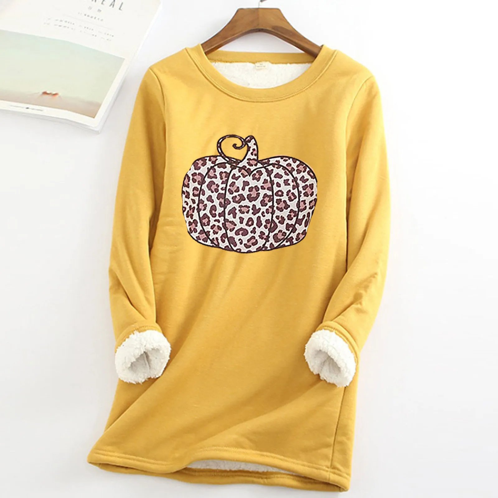 

Женская блузка, топы, зимняя женская толстая флисовая толстовка, теплое нижнее белье с круглым вырезом и принтом на Хэллоуин, блузка, топы, женская одежда