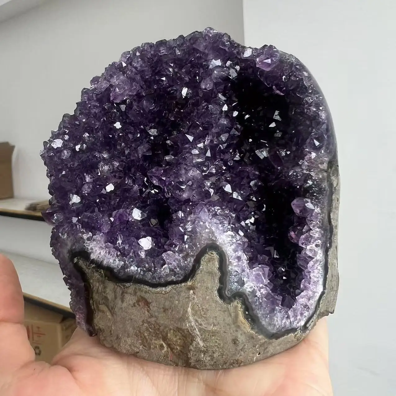 

Натуральный уругвайский аметист кварцевый кластер