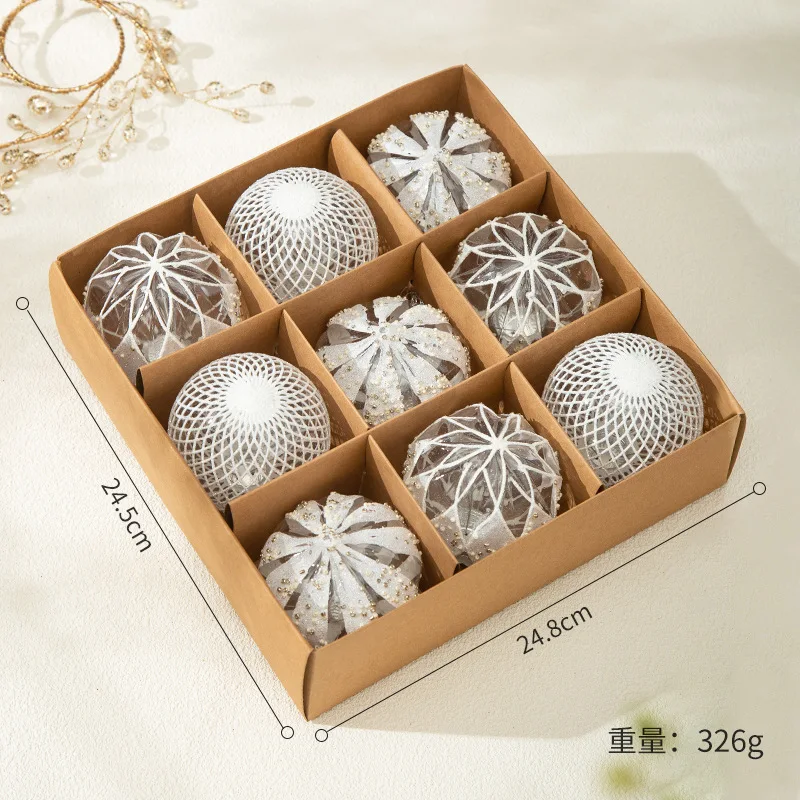 

Рождественские шары из пластика