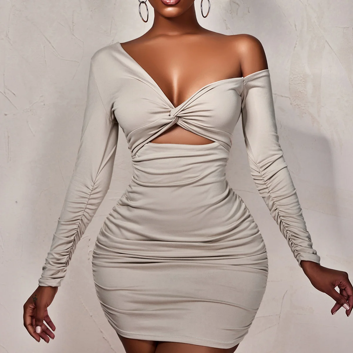 

Sexy Off Shoulder Long Sleeve Pleated Package Hips Mini Dress Women's Fashion V Neck Hollow Out Club Party Skinny Autumn Dresses