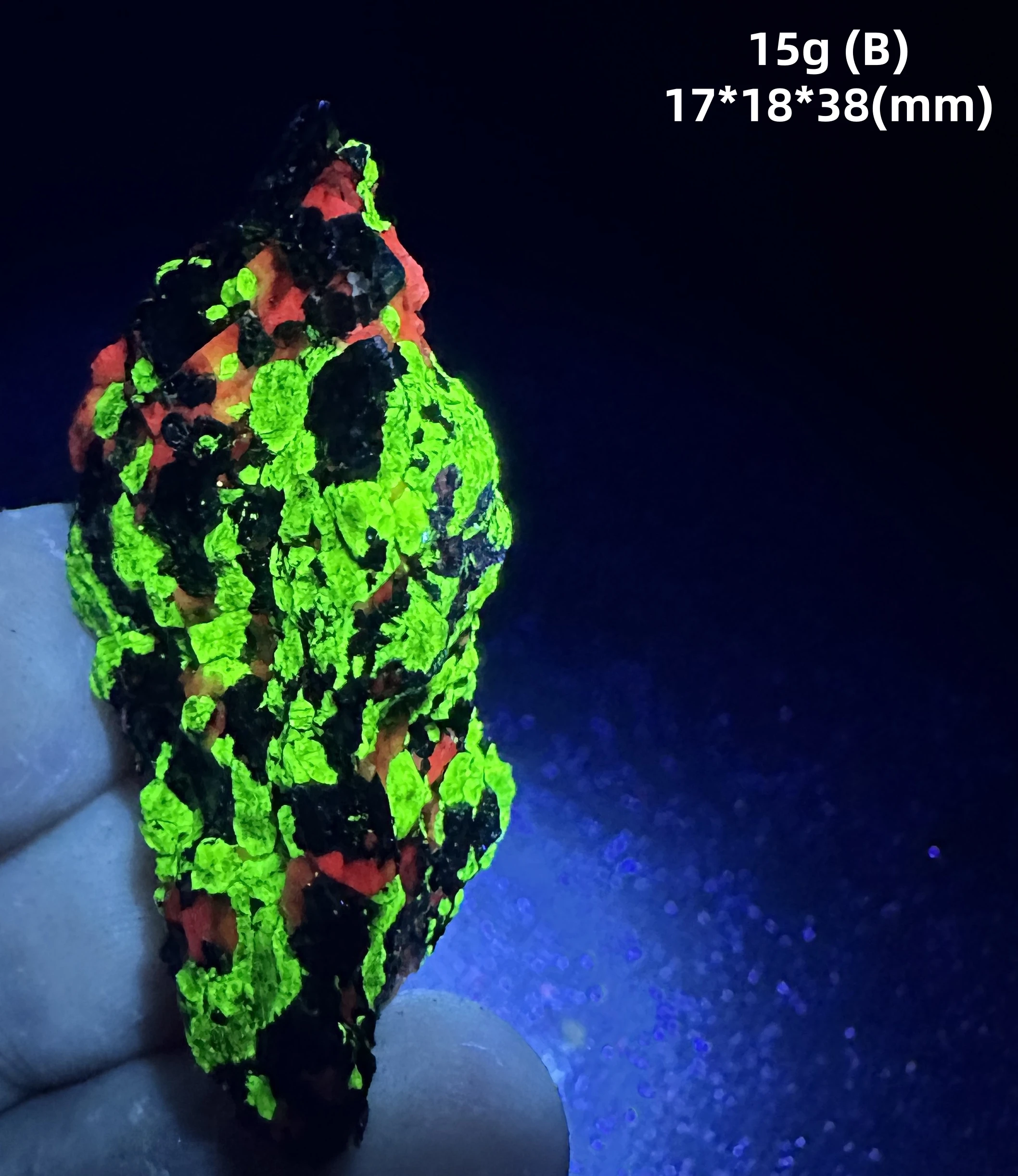 

Флуоресцентный минерал Виллефита QIANCHUAN