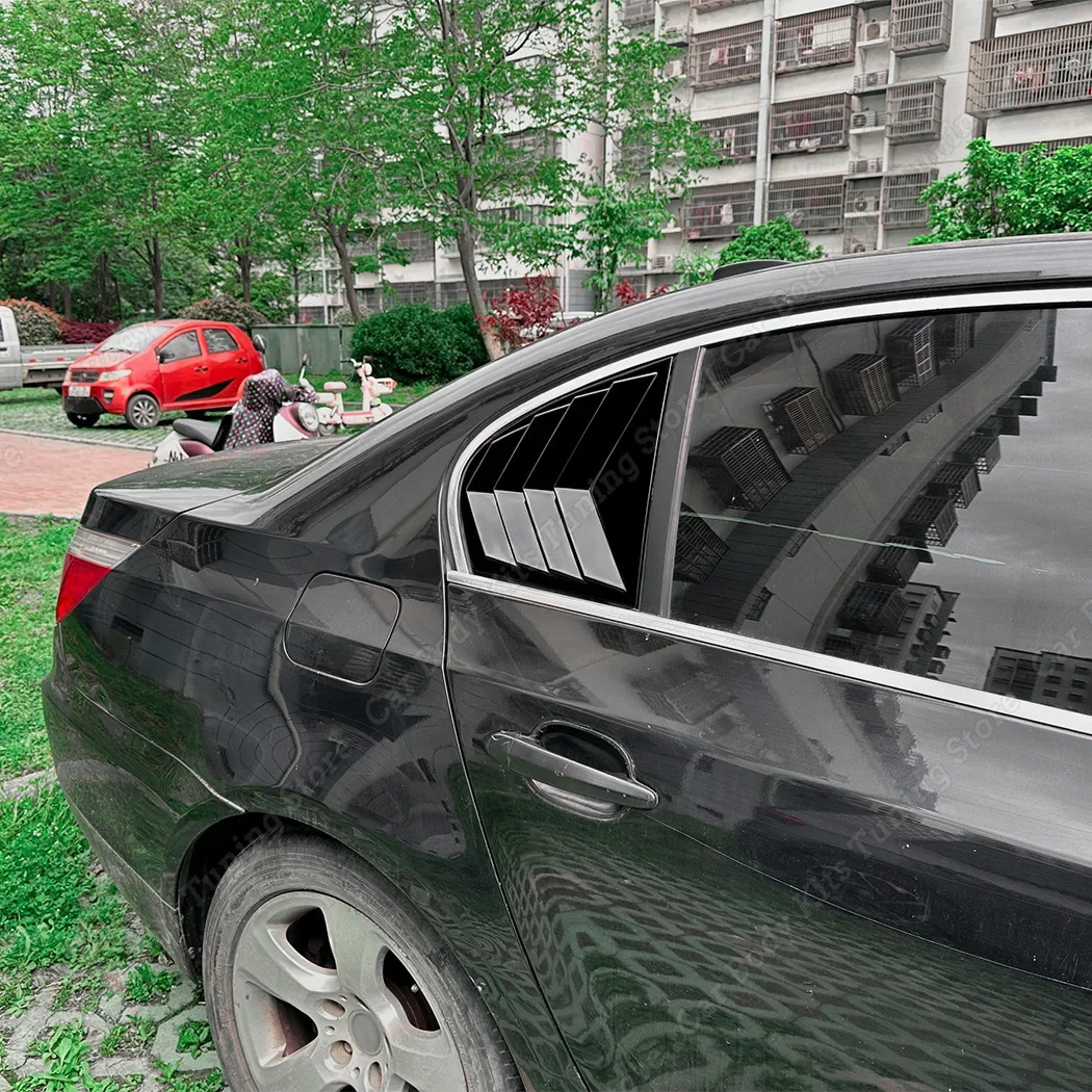 Жалюзи пластиковые черные и Углеродные для BMW 5 серии E60 2004-2010 1 пара