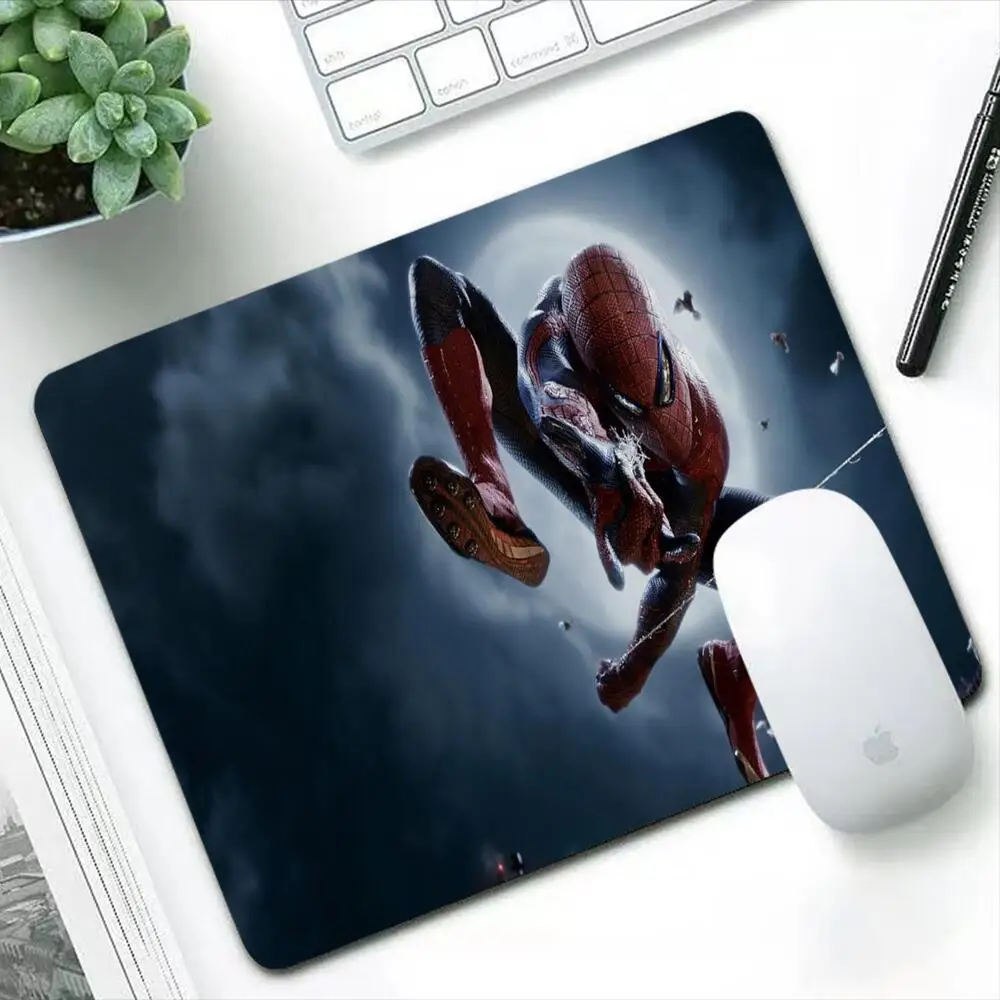 

spider Mouse Pad Keyboard Mat Desk Durable Desktop Mousepad Rubber Gaming Small Gamers Gamer PC Computer CSGO Mousepad