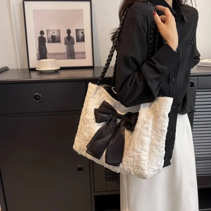 Сумка-тоут женская с бантом элегантная портативная вместительная сумочка на
