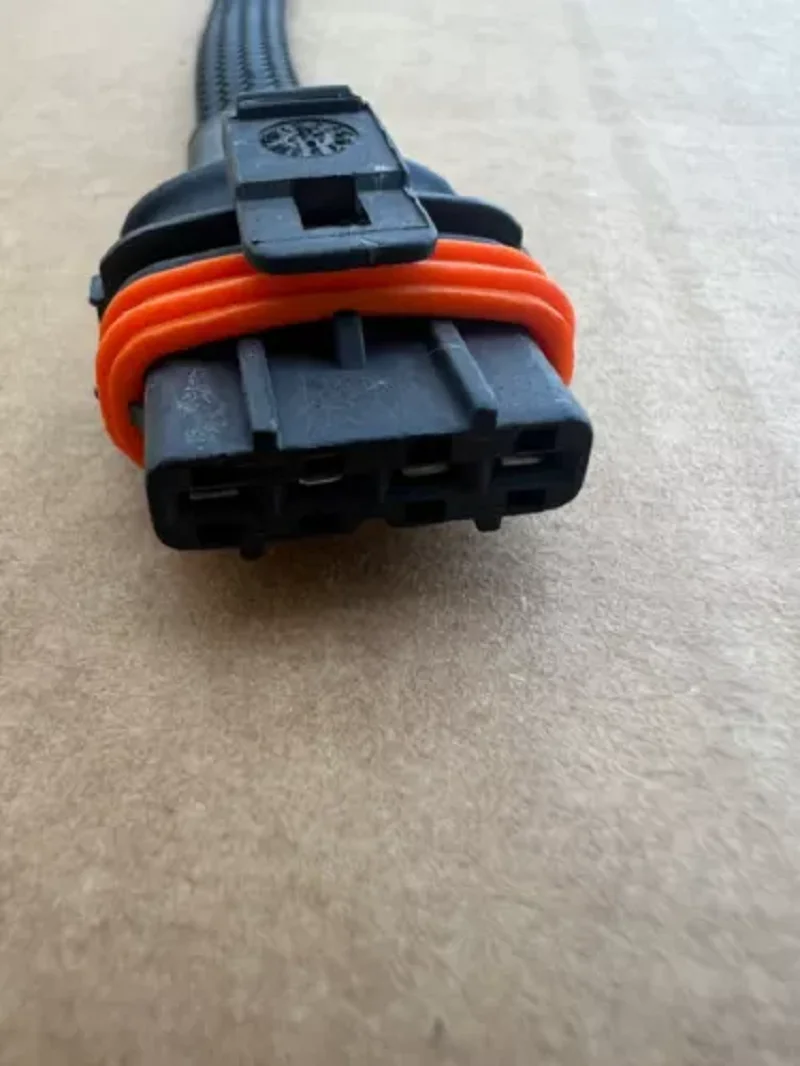 НОВЫЙ корпус разъема вилки системы зажигания 1928404745