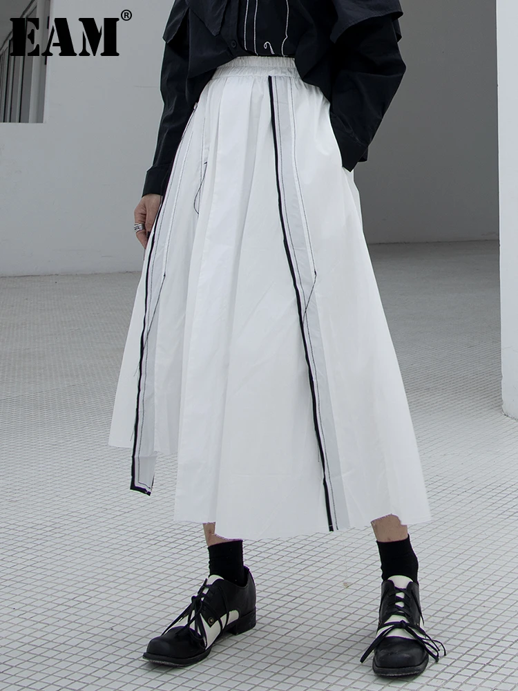 

[EAM] High Elastic Waist White Color-block Long A-line Half-body Skirt Women Fashion Tide New Spring Autumn 2022 1DE8507