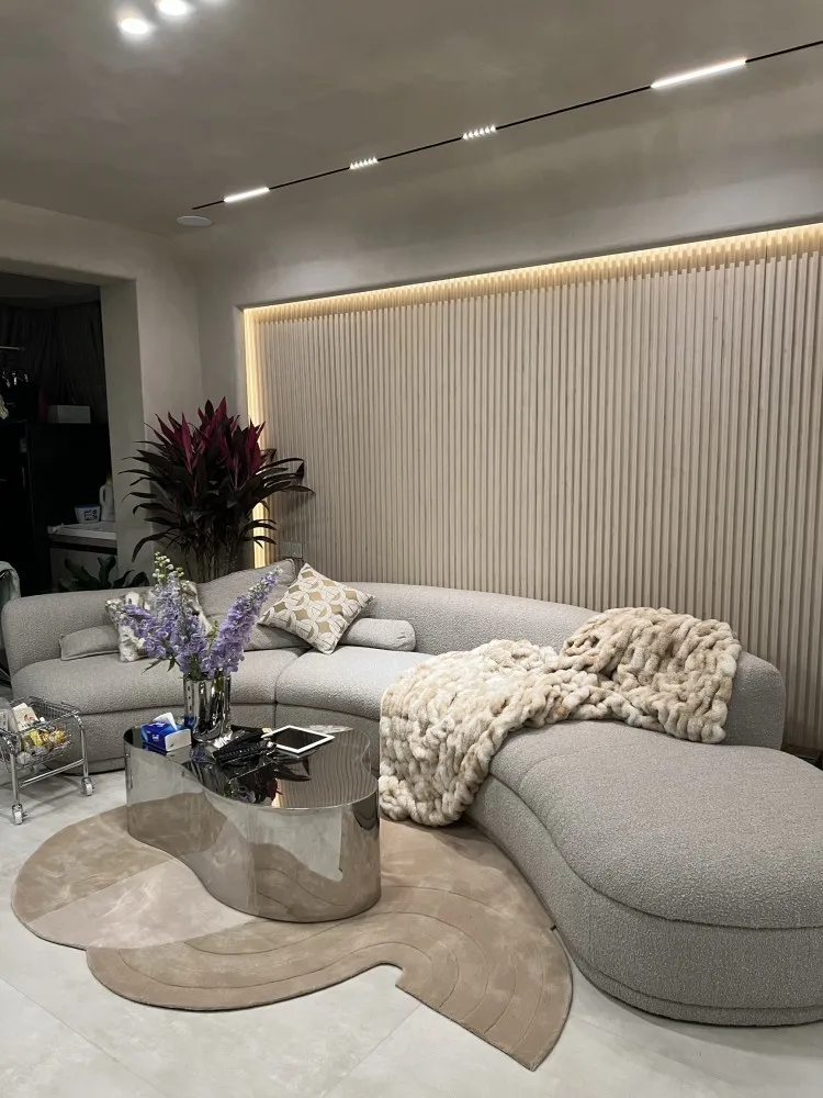 Уникальный асимметричный однотонный 3D шерстяной коврик ручной работы в