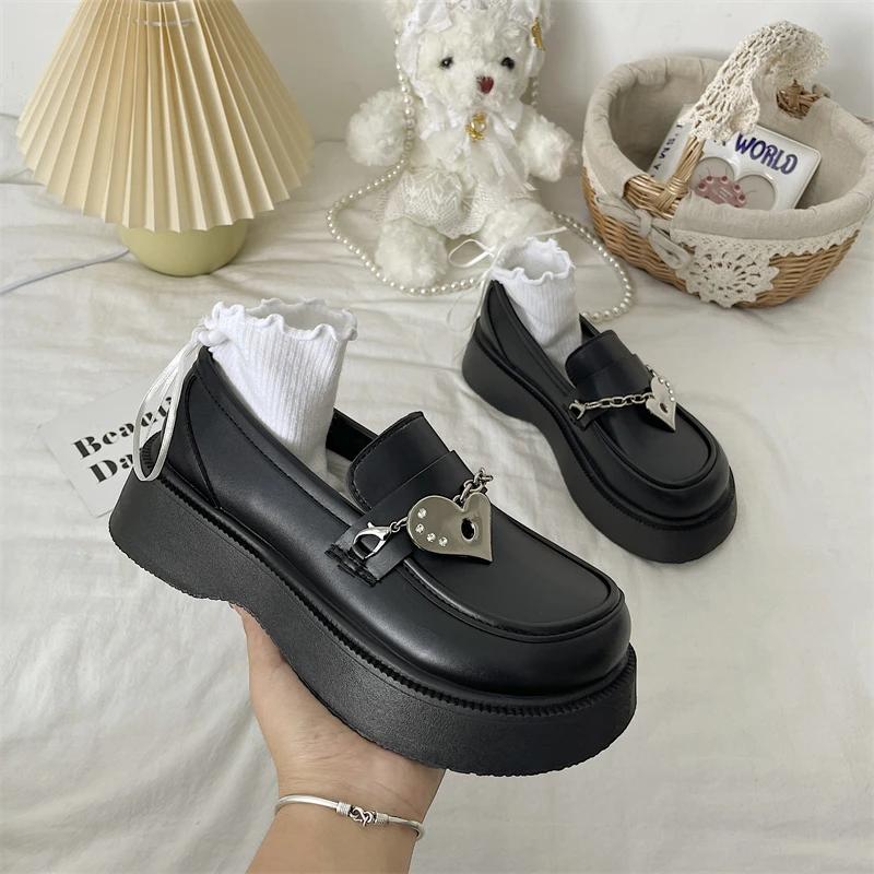 

Women's Flat Shoes Loafers Metal Love Decoration Lolita Girls Shoes Thick Bottom Round Toe Slip-on Mary Jane Shoes