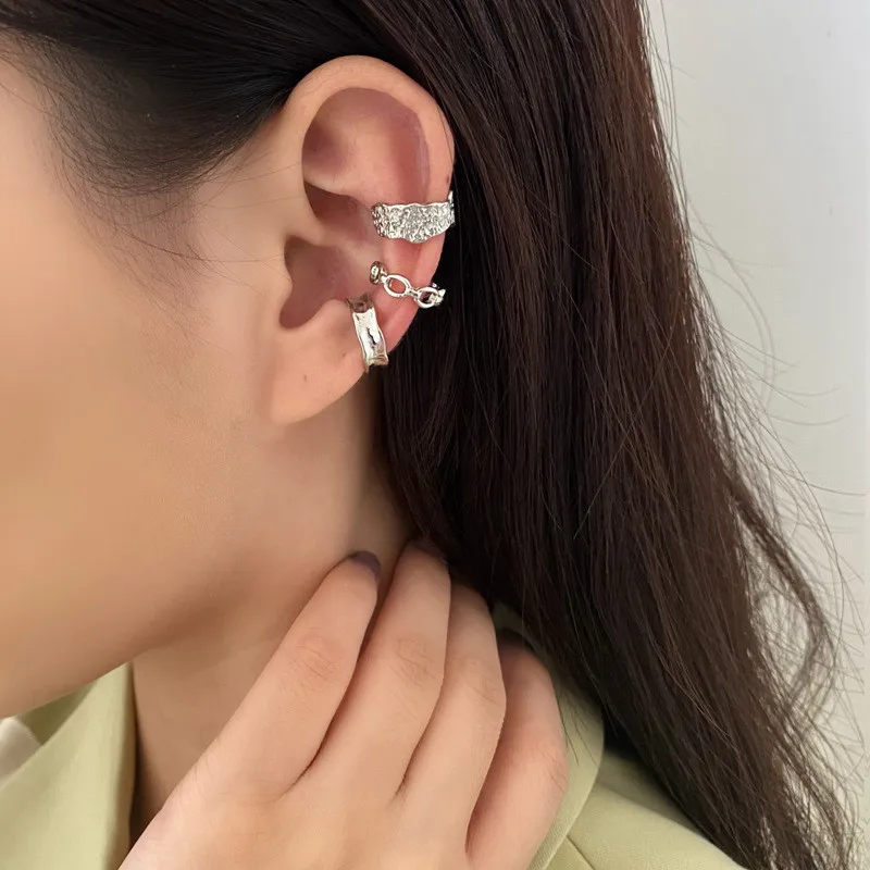 

Silver Gold Plated Leaves Clip Earrings for Women Creative Simple C Ear Cuff Non-Piercing Ear Ear Clip Set Trend Jewelry Gift