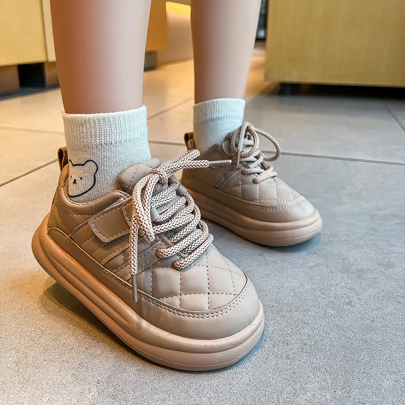 

2023 New Girls Casual Shoes Children Versatile Solid Color Black Korean PU Waterproof Boys Kids Shoes Drop Shipping Platform