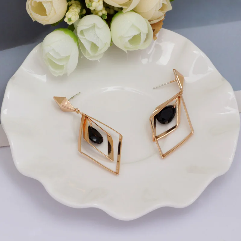 Delysia King серьги в форме алмаза