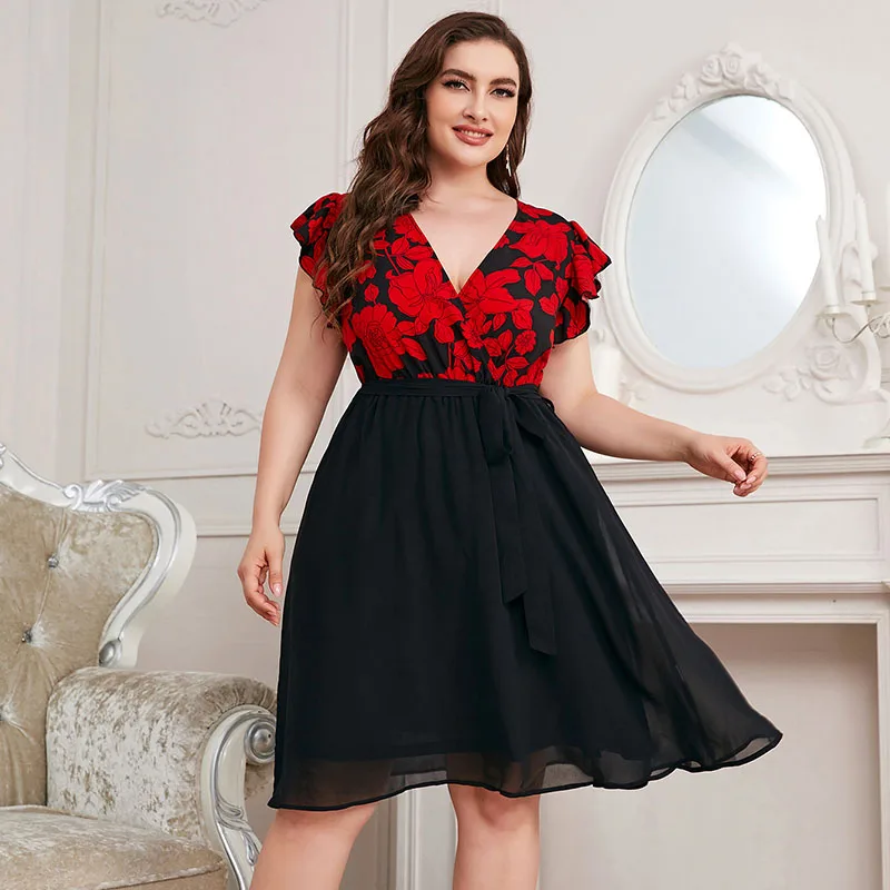 

Женское шифоновое платье-миди с V-образным вырезом и коротким рукавом