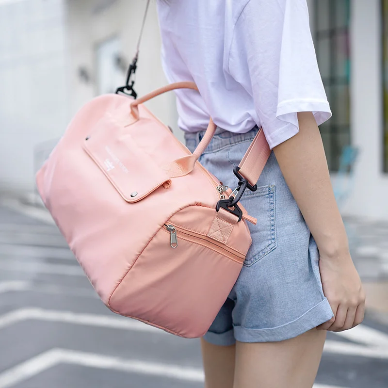 

2023 New High Capacity Travel Bag Women's Short Distance Lightweight Dry Wet Separation Yoga Exercise Fitness Bag Handbag Tide