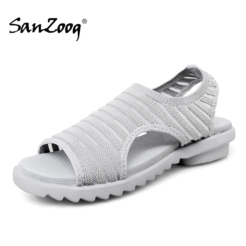 

Сандалии женские сетчатые, дышащие нескользящие легкие, плоская подошва, повседневные, большие размеры 41 42 43, в Корейском стиле, лето 2022