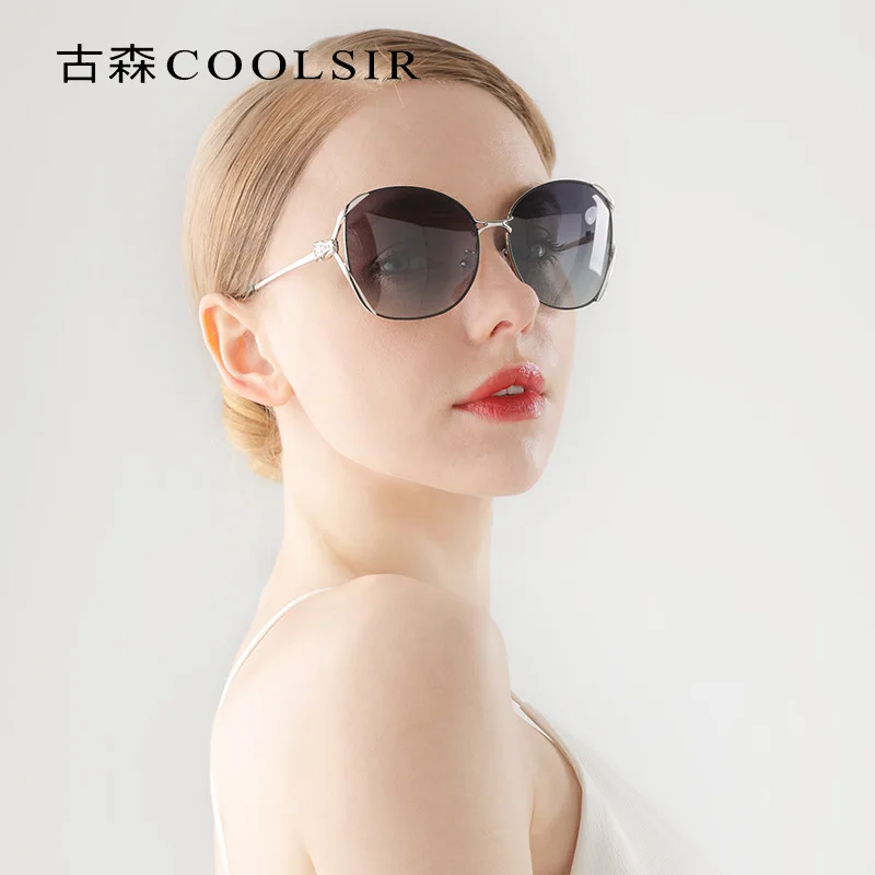 Женские антибликовые поляризованные солнцезащитные очки в металлической оправе