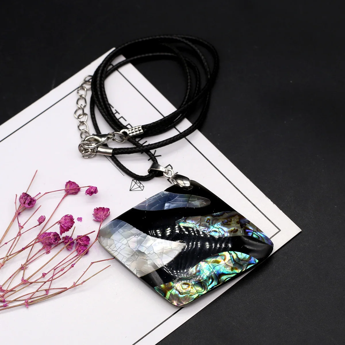 Ожерелье с подвеской из натуральной ракушки в форме ромба, Абалон из белого и черного ракушек, подвески из вощеного шнура для ювелирных изделий, подарок на вечеринку