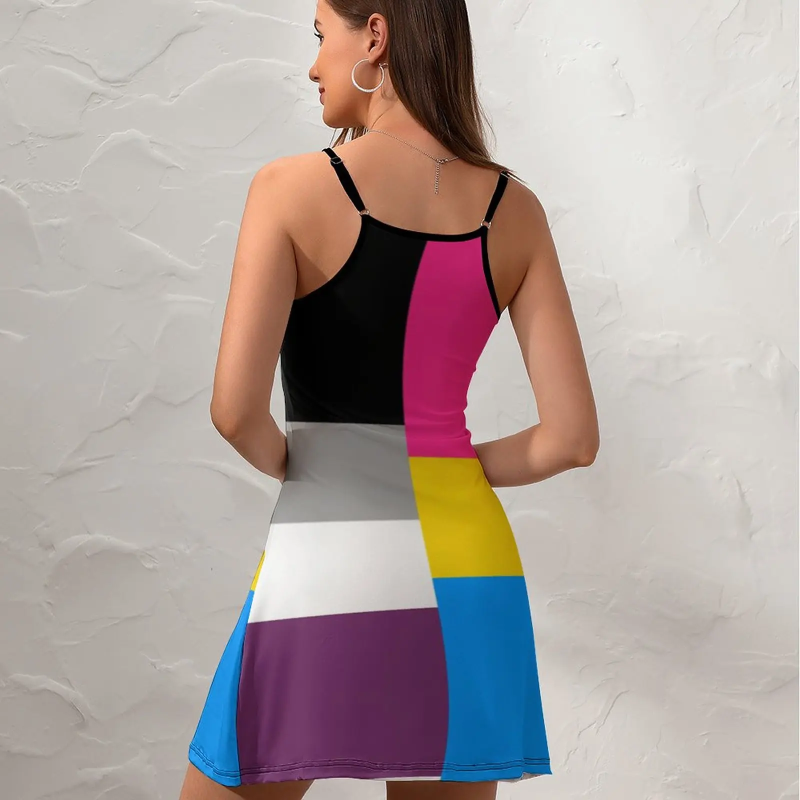 Женское экзотическое платье на бретельках с флагом