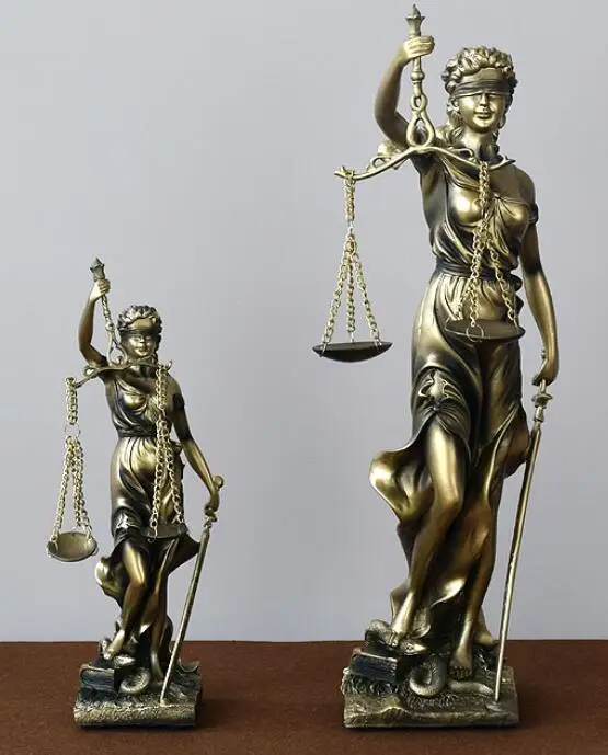 

Statue of justice statue of justice court law firm balance ornament law out figure decoration handicraft shop bookshelf home