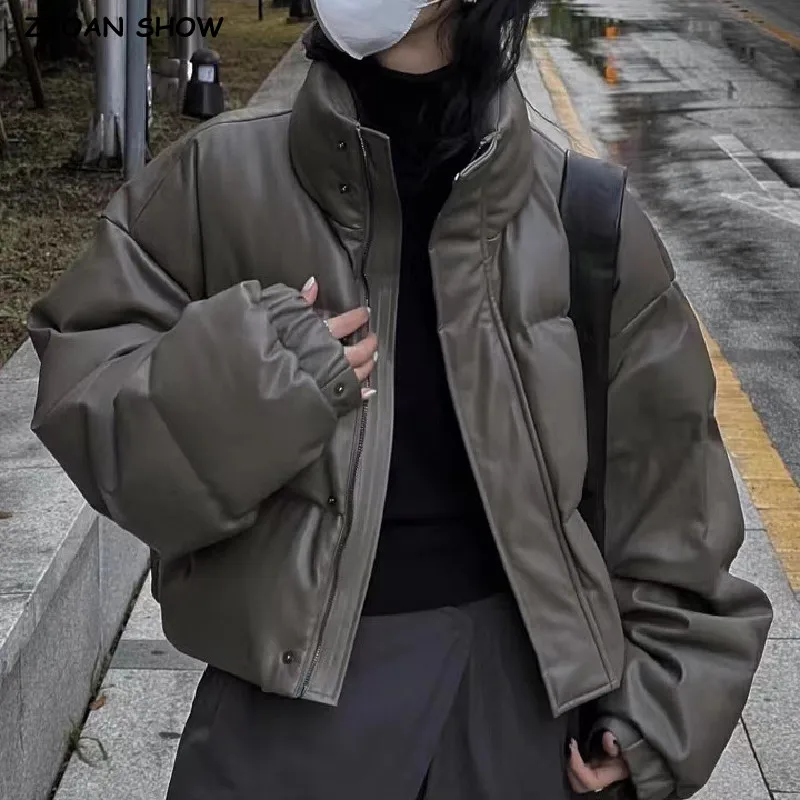 

Женский пуховик с воротником-стойкой, короткое пальто на молнии, повседневное Свободное пальто из искусственной кожи в Корейском стиле, зима 2023