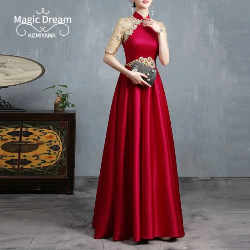 Индивидуальное платье с воротником-стойкой и половиной рукавом тонкая талия