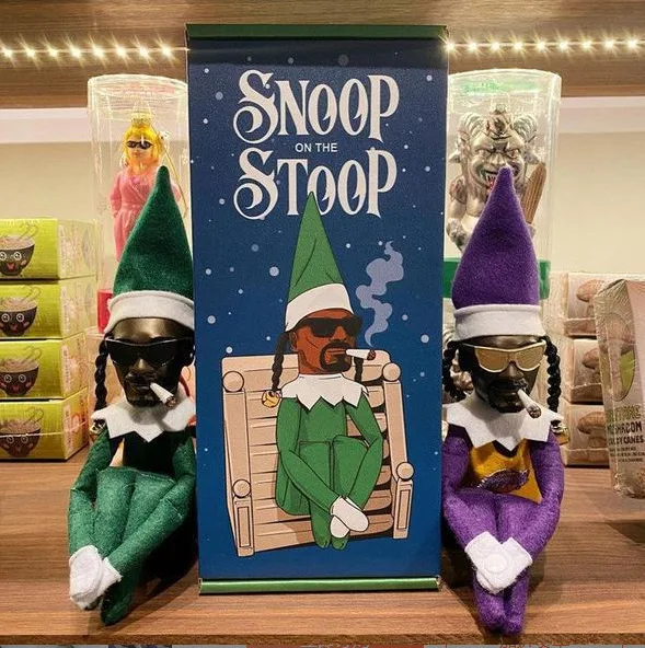 Snoop on A Stoop Christmas Elf Toy Bent Birthday Festival Gifts Elf Doll Funny Ornament Novelty Decorations for Home 2022 New