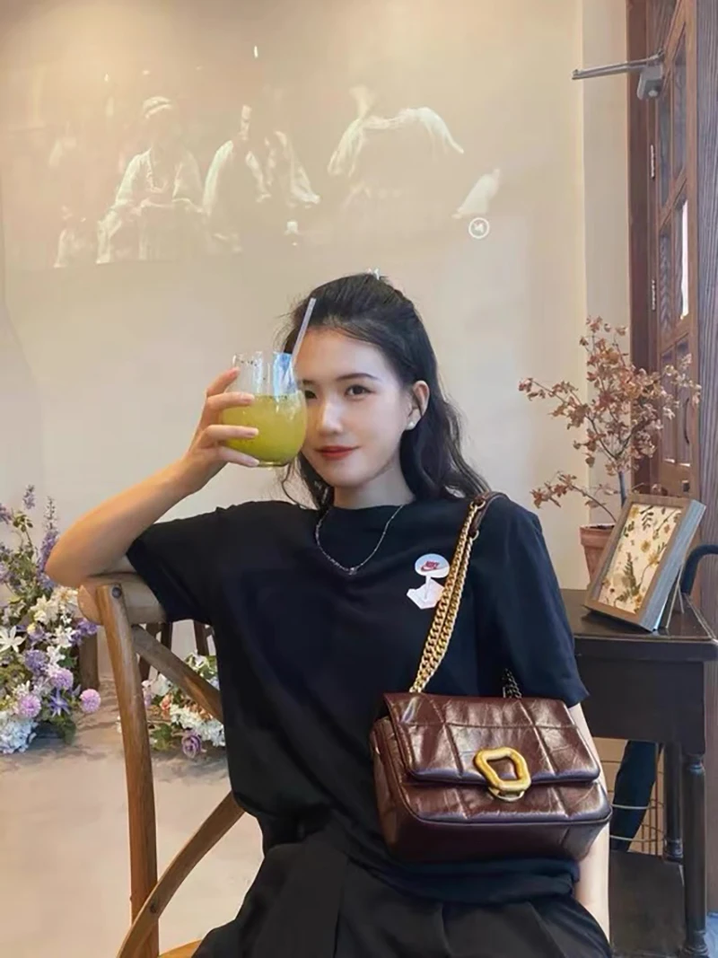 Genuine leather new single shoulder crossbody portable underarm chocolate wrap layer cowhide chain small fragrant square soft