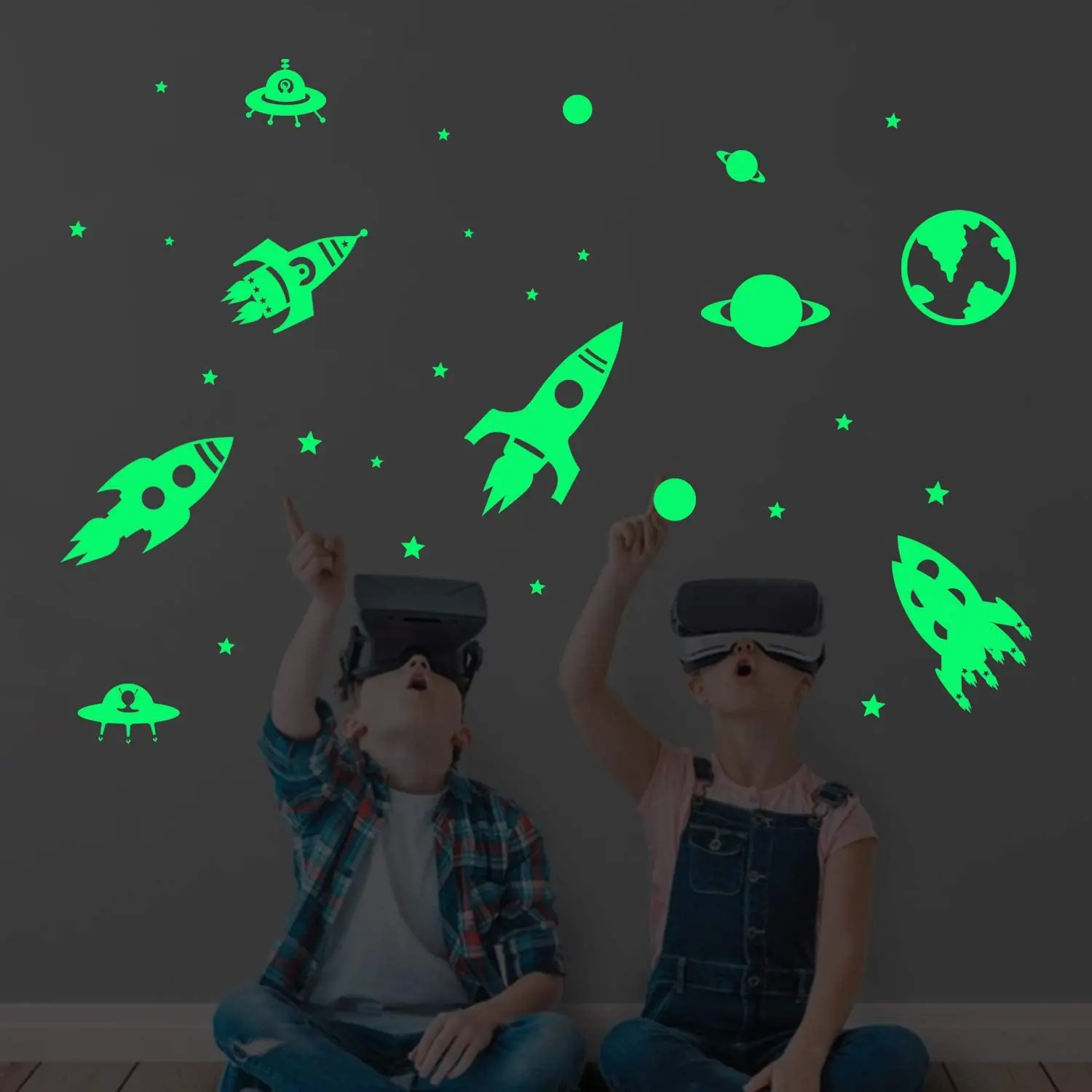 

Wall Stickers Fluorescence Space Planets Rockets Decorative Vinyl Luminous Stars Wall Decals Children's Room kids room decor