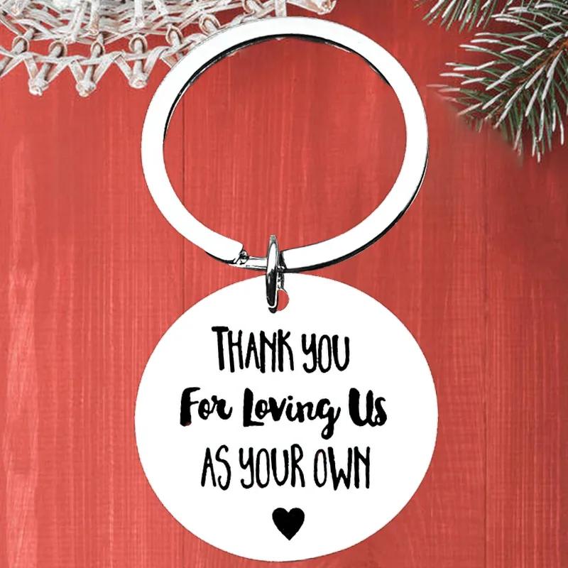 Металлический брелок-подвеска "Спасибо за любовь к нам, как к своим" в День отца/День матери, ключник для отчима/мачехи.
