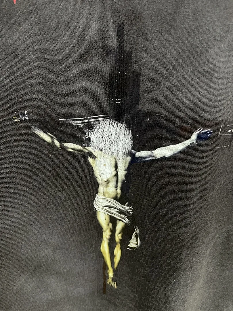 Фото Футболки унисекс 25SS Saint x Cumplete Coutrol с принтом God Cross, хип-хоп, оверсайз, повседневные, из хлопка №3