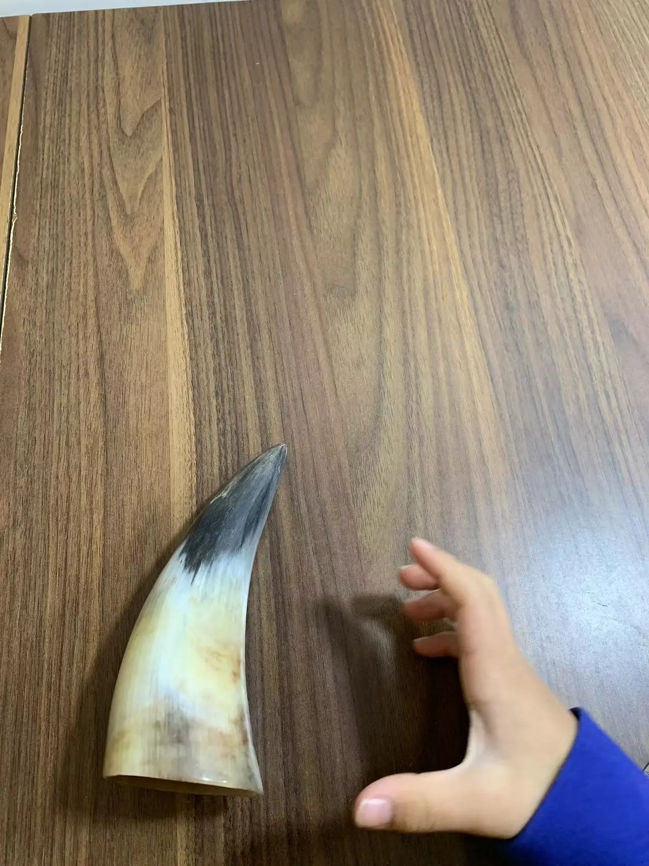 Unquie Натуральный стоячий цилиндр скребковая трубка массажный рог яка огонь банки