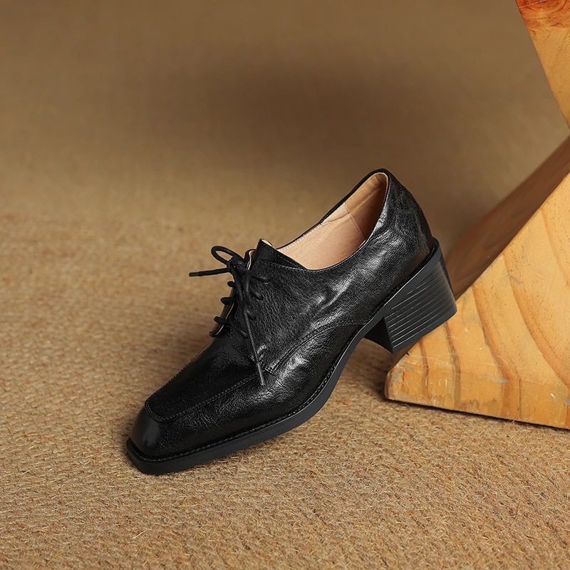 Женские туфли дерби с квадратным носком на шнуровке из натуральной кожи