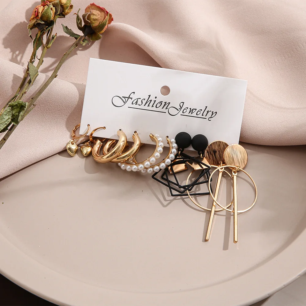 

Luxury Brand New Vintage Pearl Earrings Earring Set 5 Pairs Creative Simple Diamond Geometry Alloy Pendientes Earrings for Women